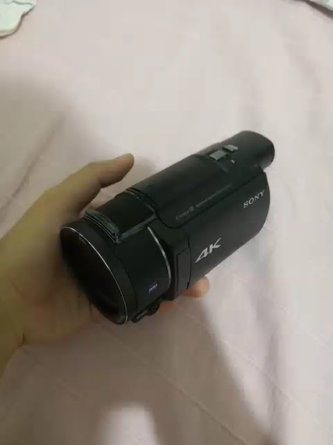 索尼(SONY) FDR-AX60 数码摄像机 5轴防抖 3英寸显示屏 829万有效像素 黑色 DV（带原装相机包）晒单图