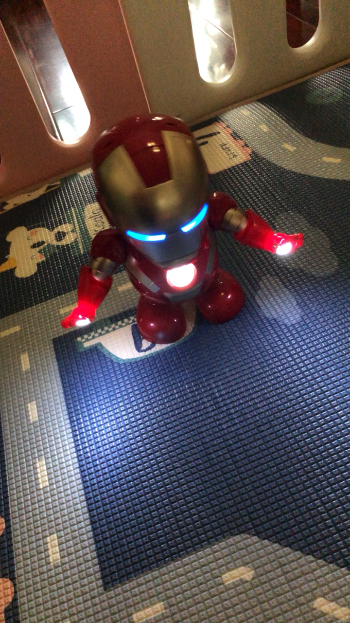 億青复仇英雄联盟跳舞钢铁侠机器人多功能男女孩玩具电动智能带灯光语音儿童玩具智能跳舞机器人抖音同款晒单图